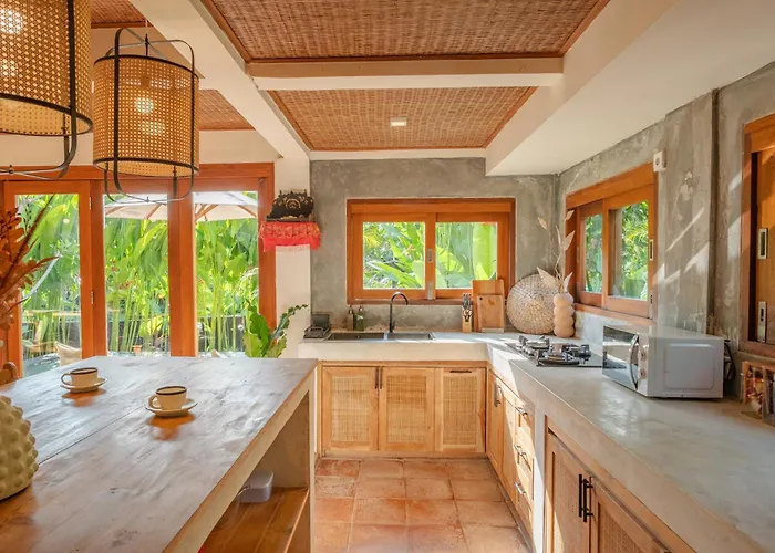 Charming 1 Bedroom Private - Riverside -