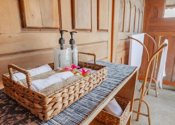 Charming 1 Bedroom Private - Riverside - *
